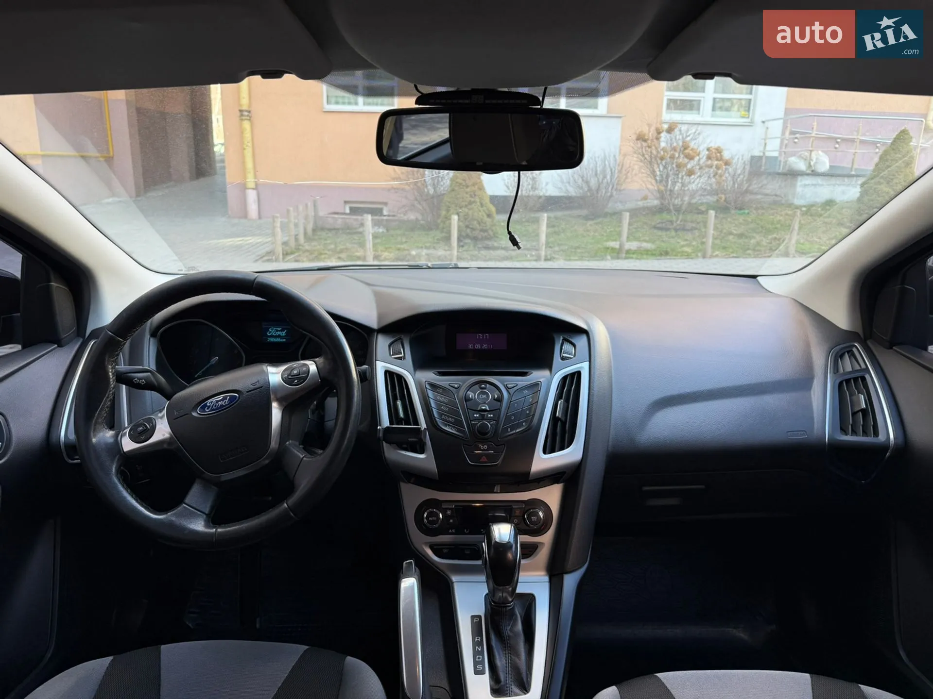 2011 Ford Focus - мініатюра 11