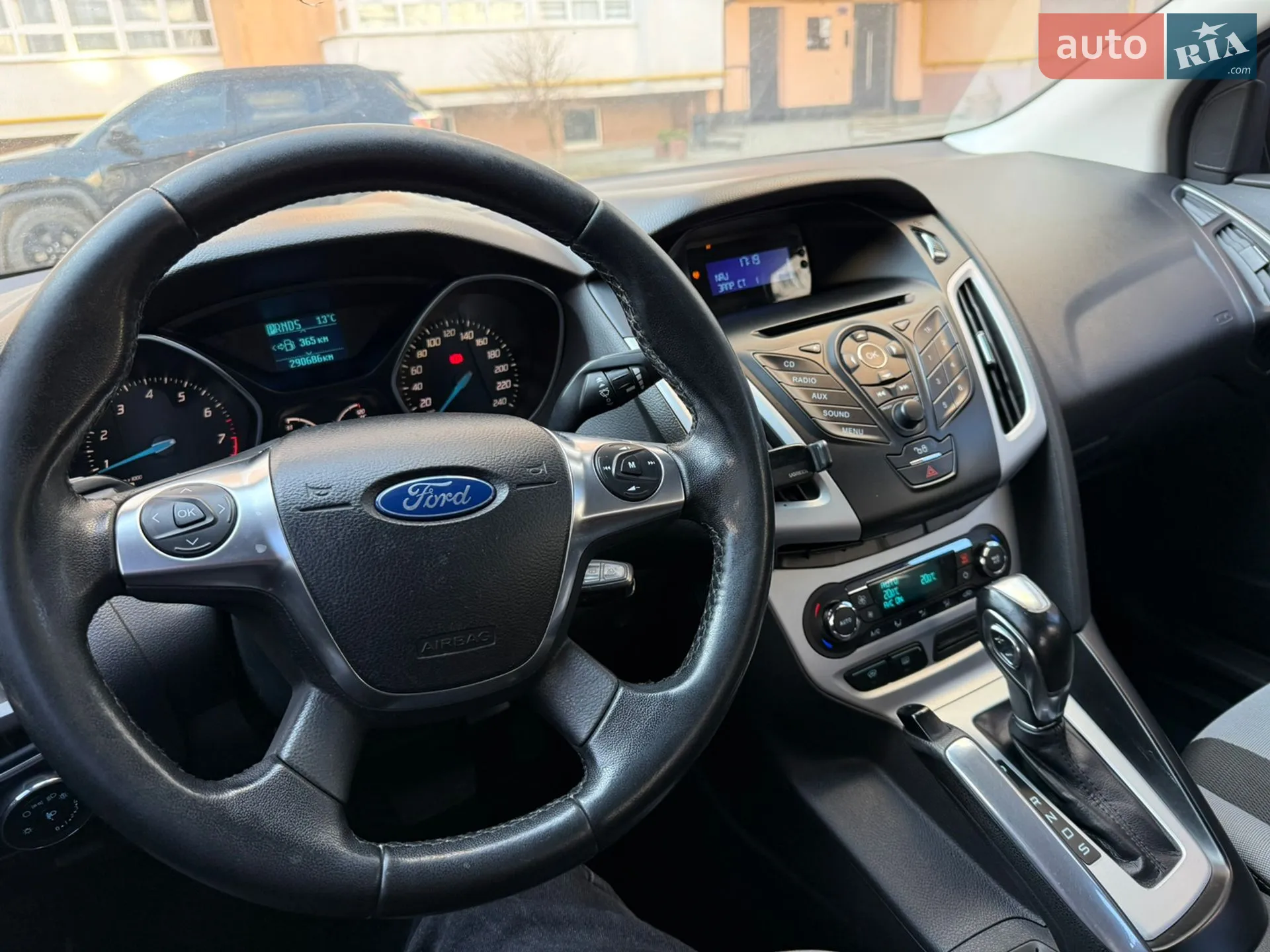 2011 Ford Focus - мініатюра 12