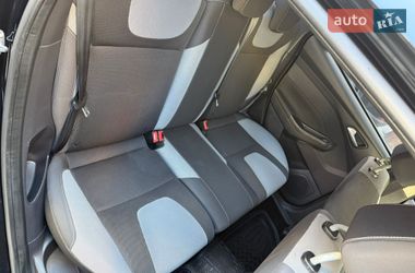 Седан Ford Focus 2011 в Львове