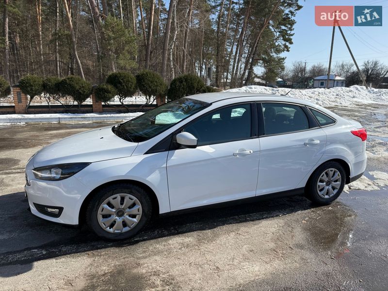 Седан Ford Focus 2018 в Лебедине