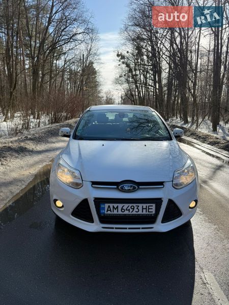 Хэтчбек Ford Focus 2014 в Житомире