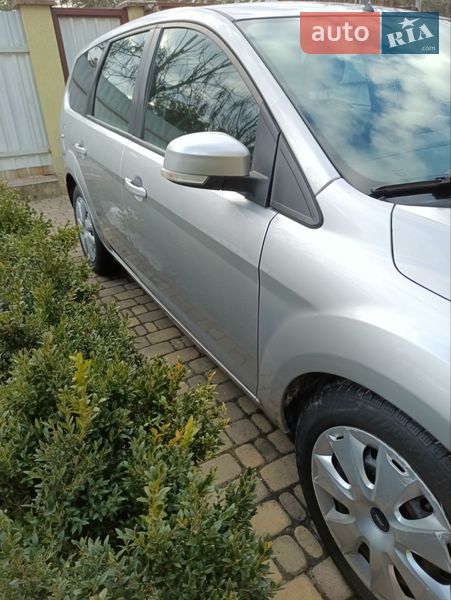 Универсал Ford Focus 2010 в Киеве