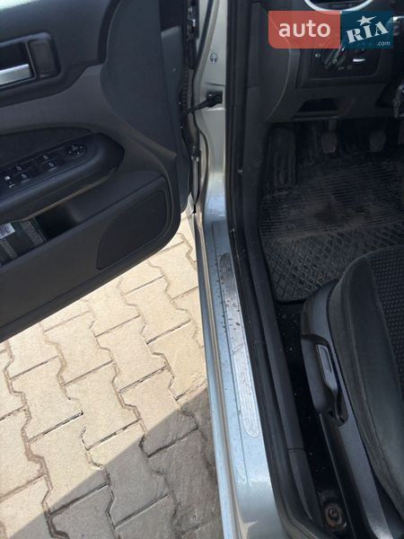 Седан Ford Focus 2005 в Великих Мостах