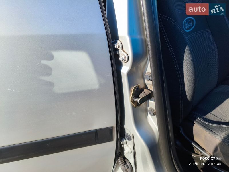 Хэтчбек Ford Focus 2002 в Одессе