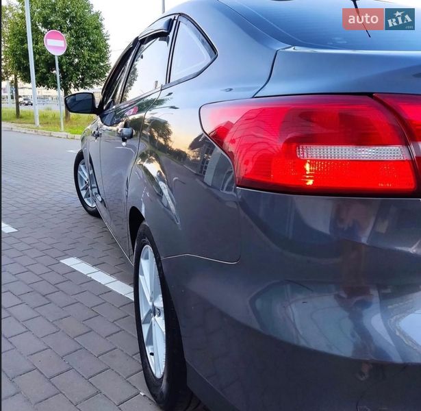 Седан Ford Focus 2015 в Львове фото 3 Седан Ford Focus 2015 в Львове