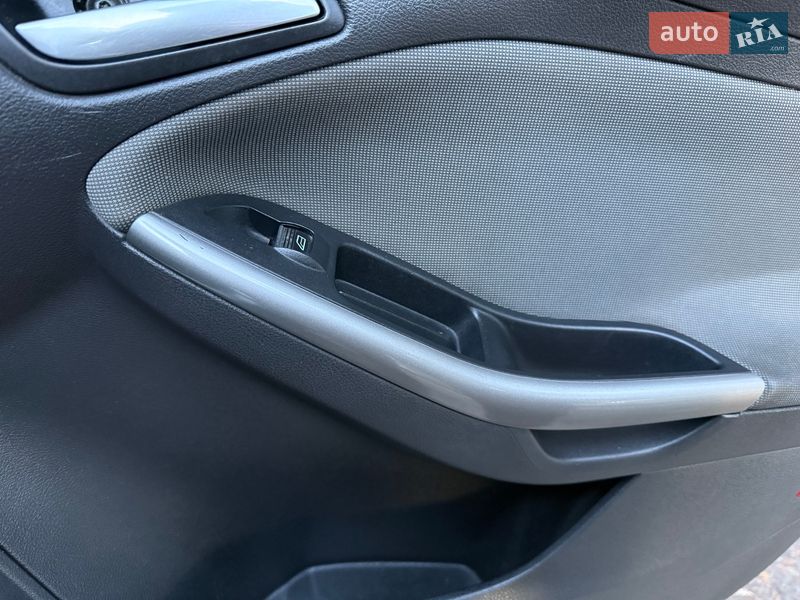 Универсал Ford Focus 2011 в Ровно