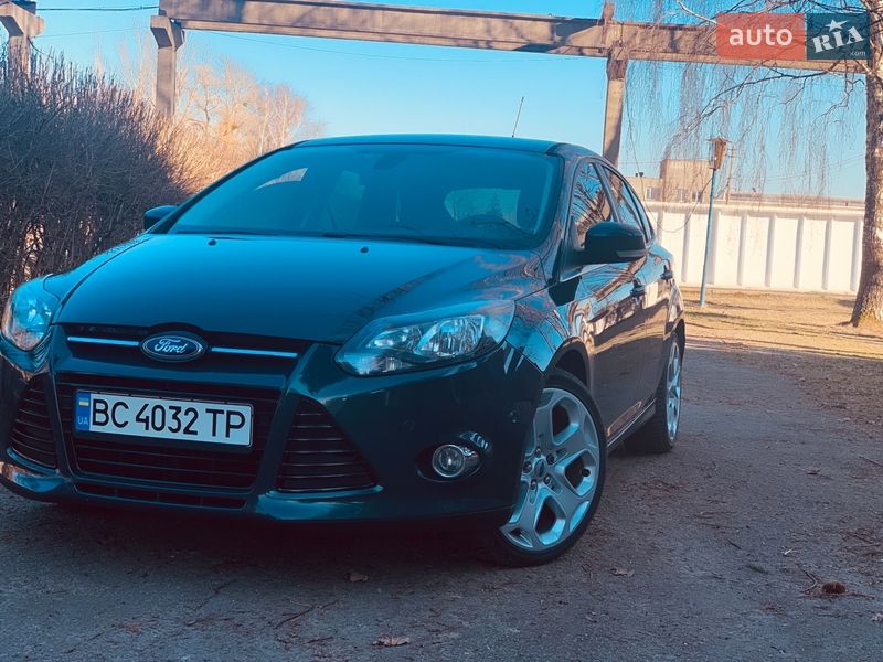 Хэтчбек Ford Focus 2013 в Стрые