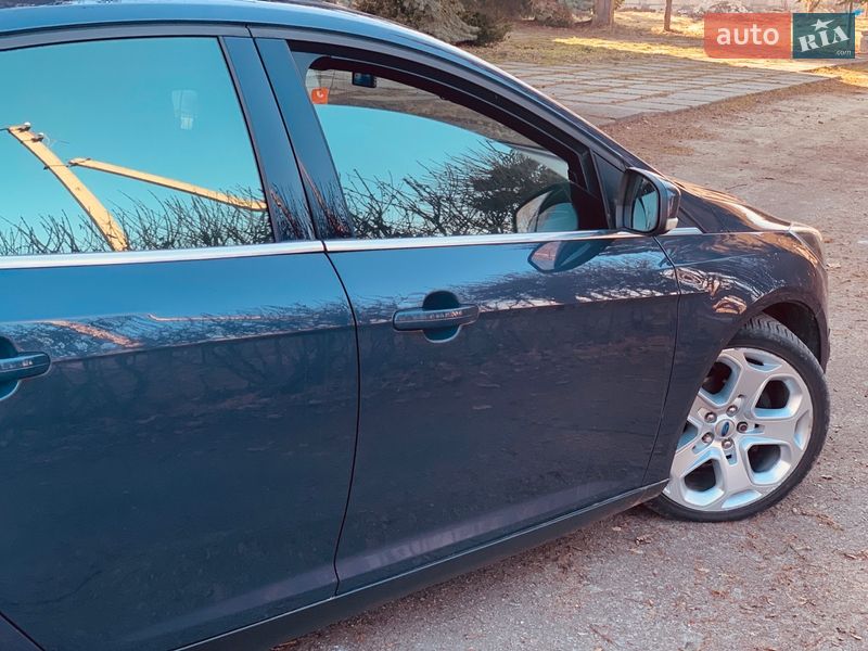 Хэтчбек Ford Focus 2013 в Стрые