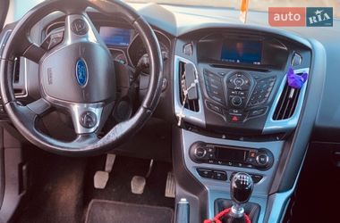 Хэтчбек Ford Focus 2013 в Стрые