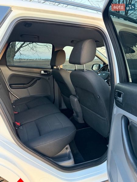 Универсал Ford Focus 2010 в Ровно
