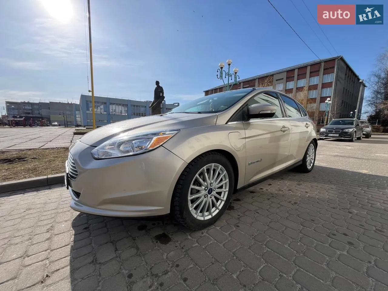 2017 Ford Focus - мініатюра 18