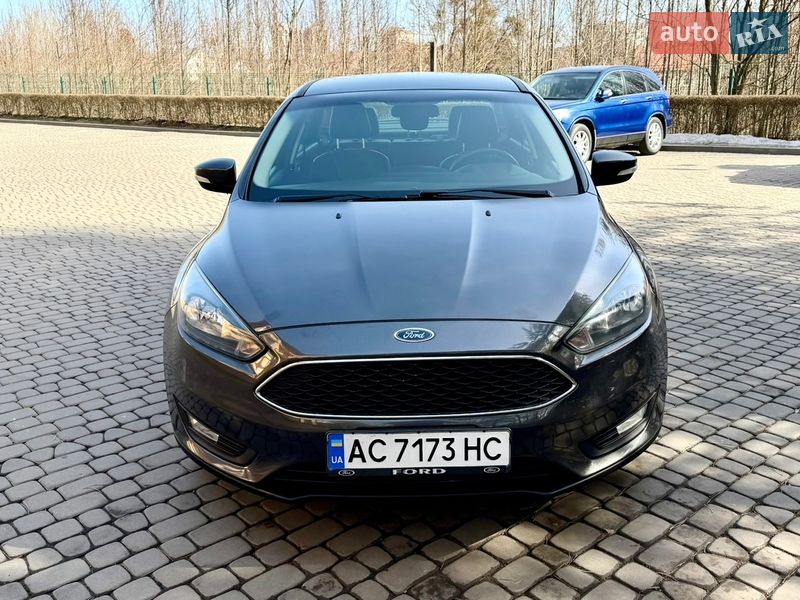 Седан Ford Focus 2015 в Луцке