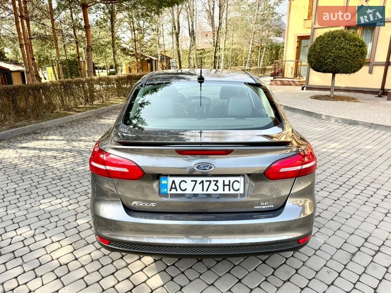 Седан Ford Focus 2015 в Луцке