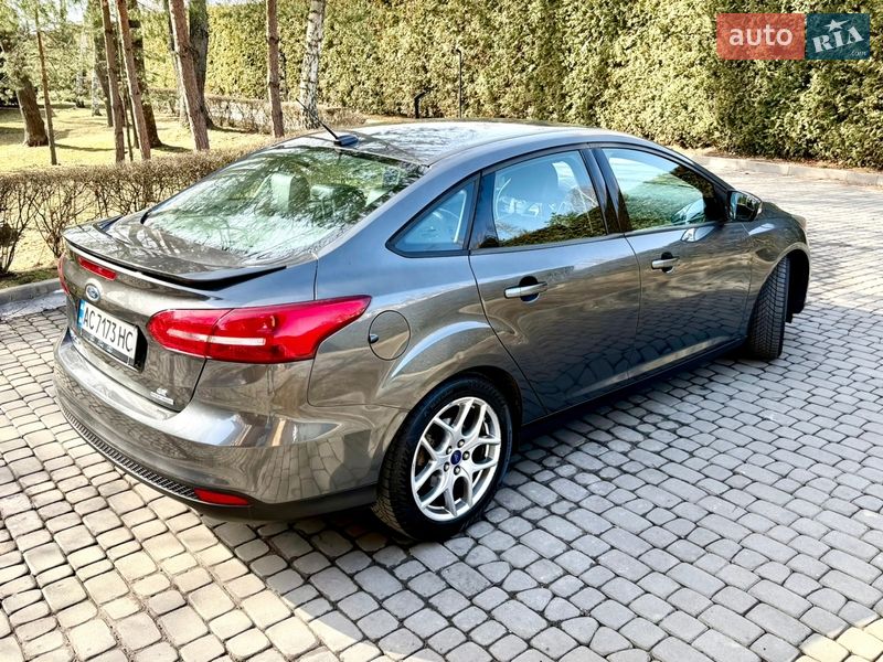 Седан Ford Focus 2015 в Луцке
