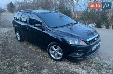 Универсал Ford Focus 2010 в Рудниках