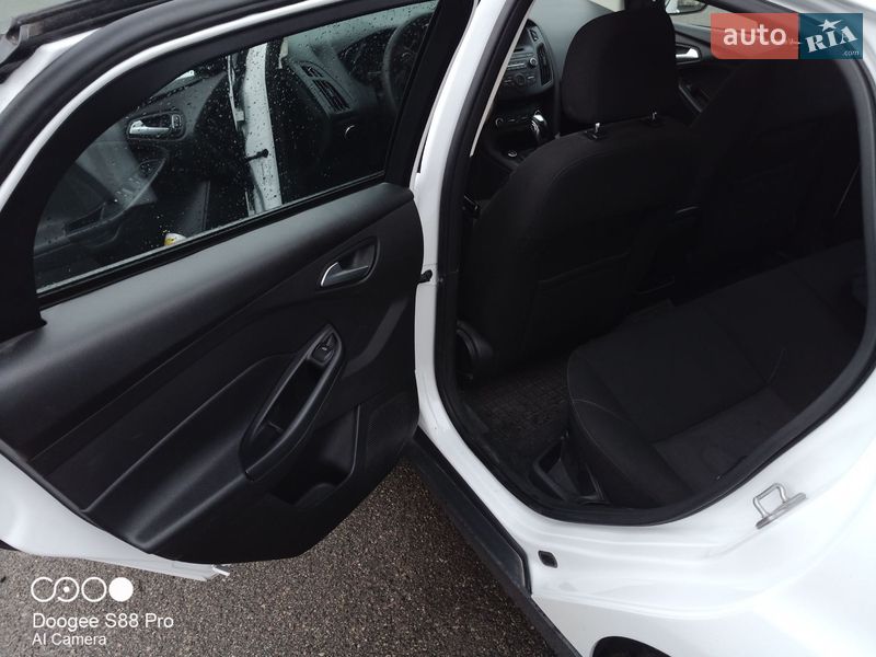 Седан Ford Focus 2015 в Киеве