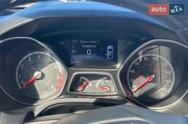 Хэтчбек Ford Focus 2016 в Киеве