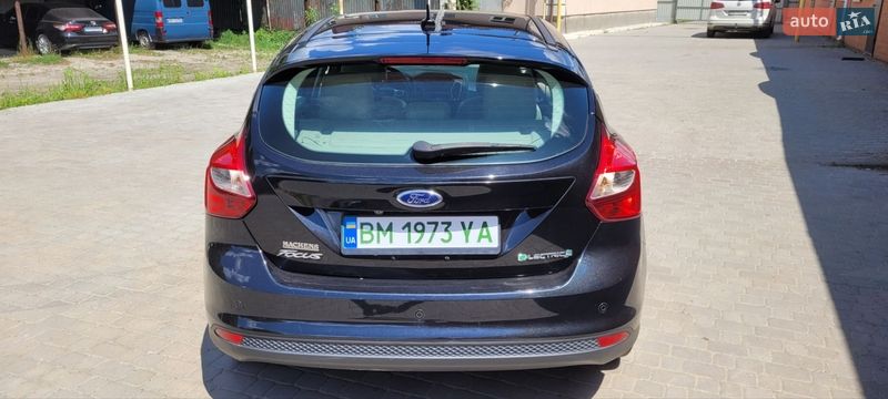 Хэтчбек Ford Focus 2013 в Сумах