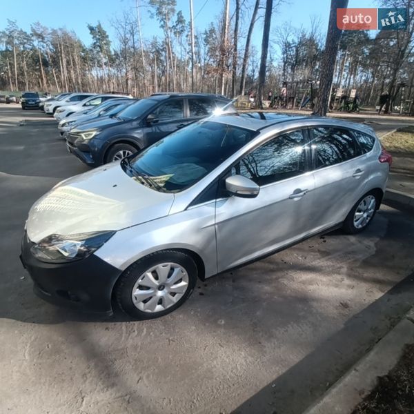 Хэтчбек Ford Focus 2013 в Киеве
