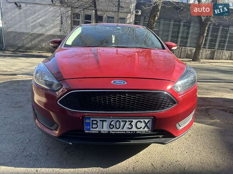 Хэтчбек Ford Focus 2017 в Днепре