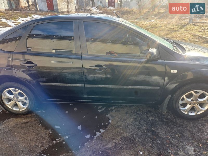 Седан Ford Focus 2006 в Светловодске