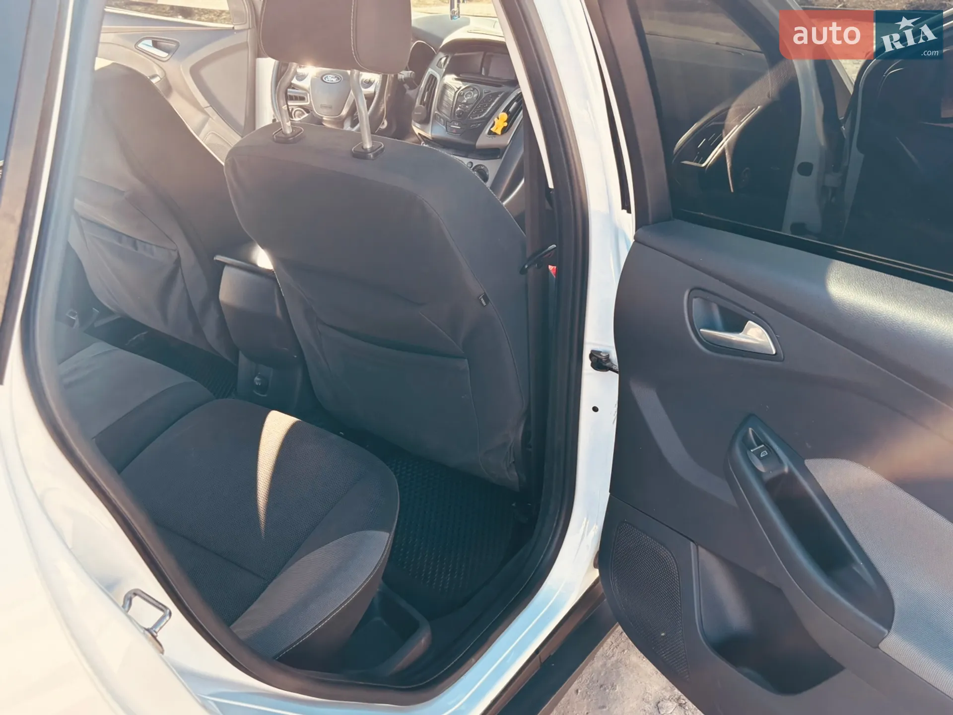 2011 Ford Focus - мініатюра 6