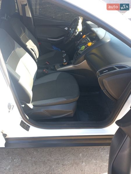 Универсал Ford Focus 2012 в Хырове