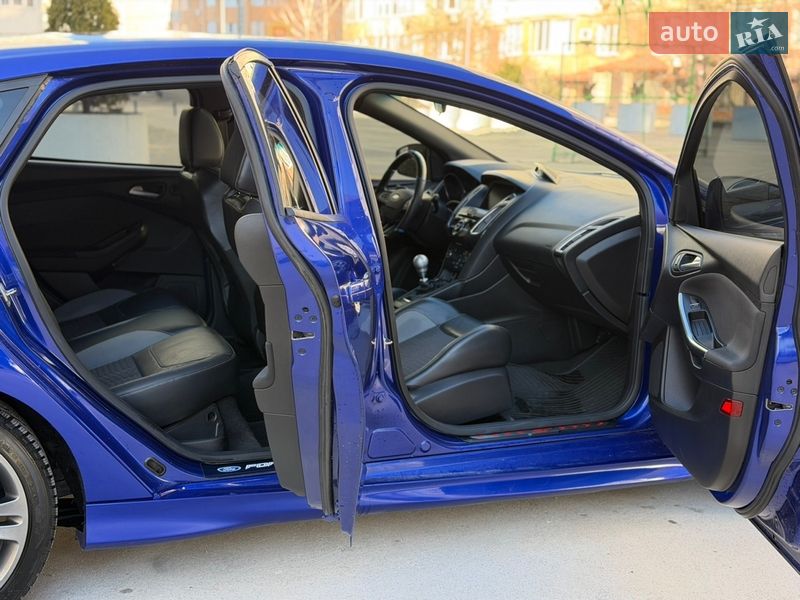 Хэтчбек Ford Focus 2015 в Одессе