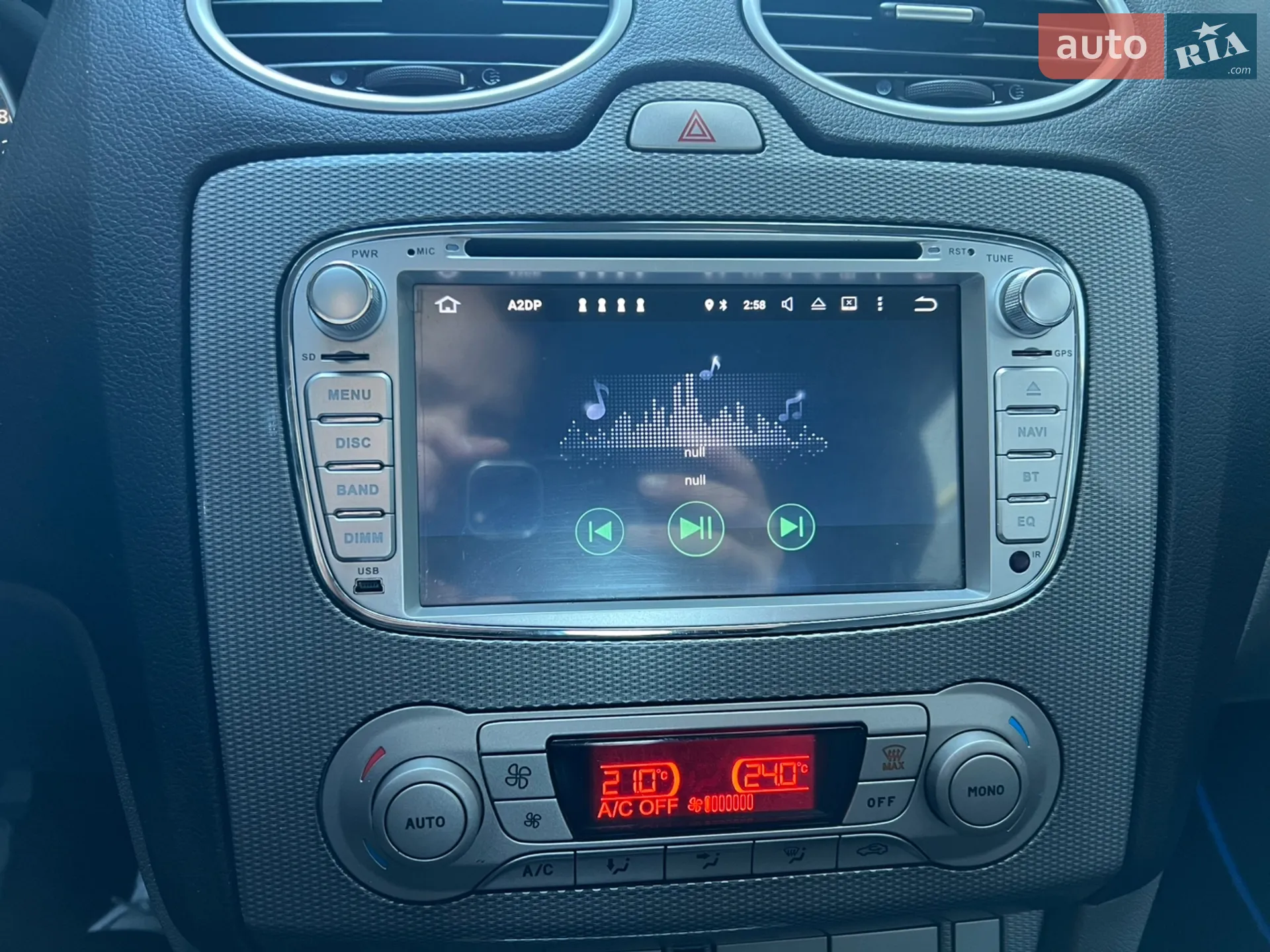 2010 Ford Focus - мініатюра 20