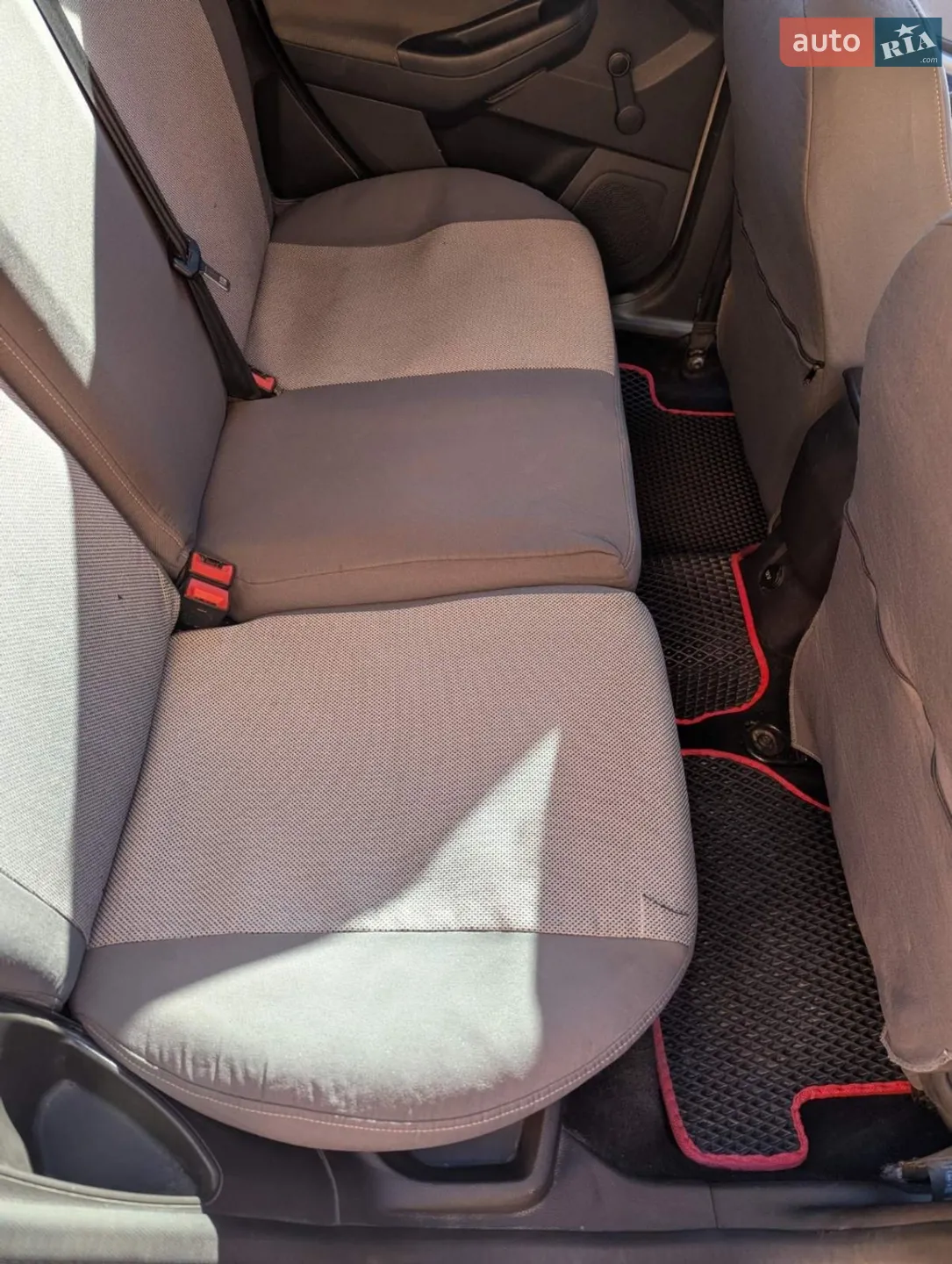 2011 Ford Focus - мініатюра 10