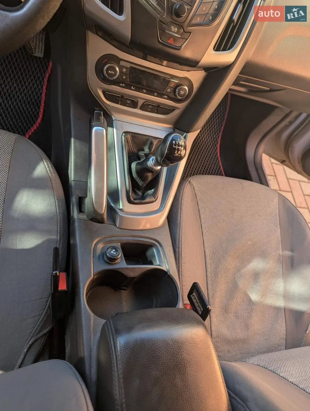 2011 Ford Focus - мініатюра 15