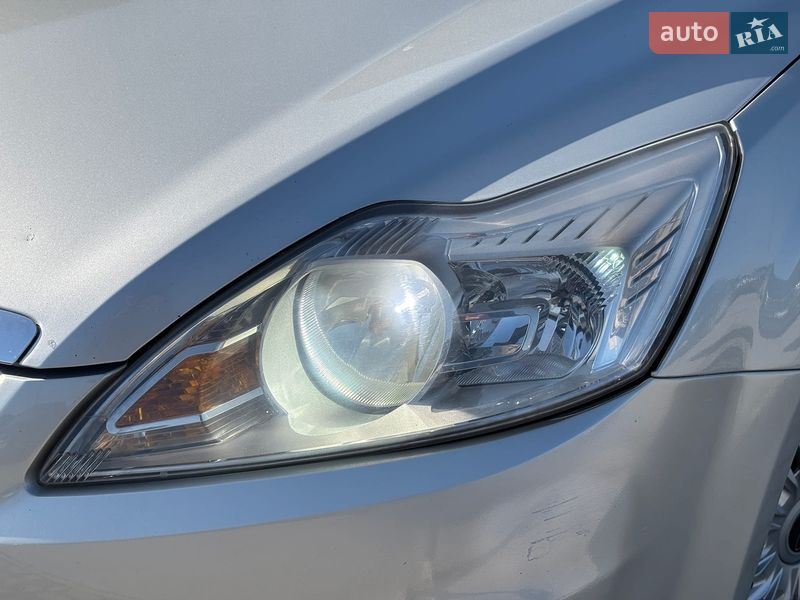 Хетчбек Ford Focus 2008 в Львові