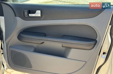 Хэтчбек Ford Focus 2008 в Львове