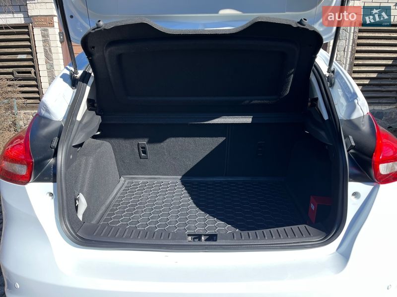 Хэтчбек Ford Focus 2017 в Харькове