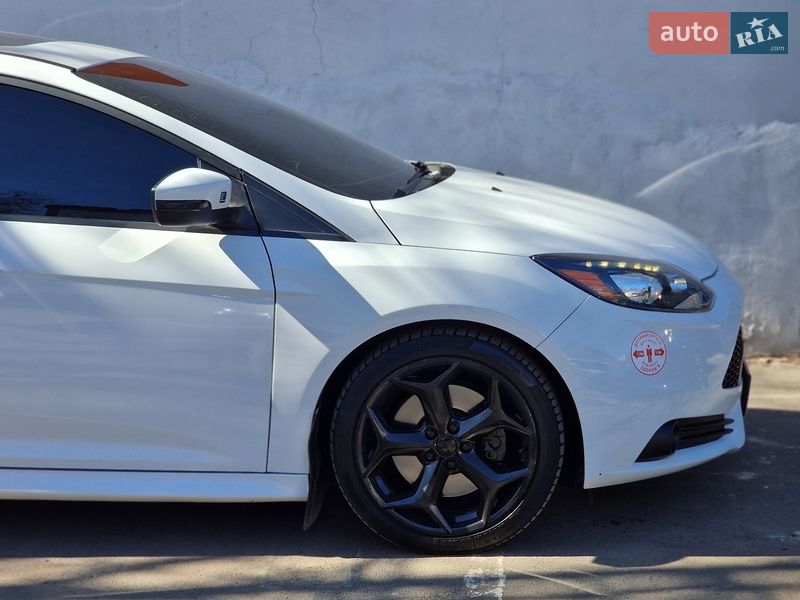 Хэтчбек Ford Focus 2013 в Одессе