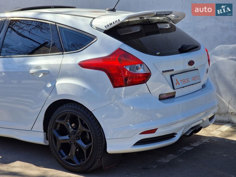 Хэтчбек Ford Focus 2013 в Одессе