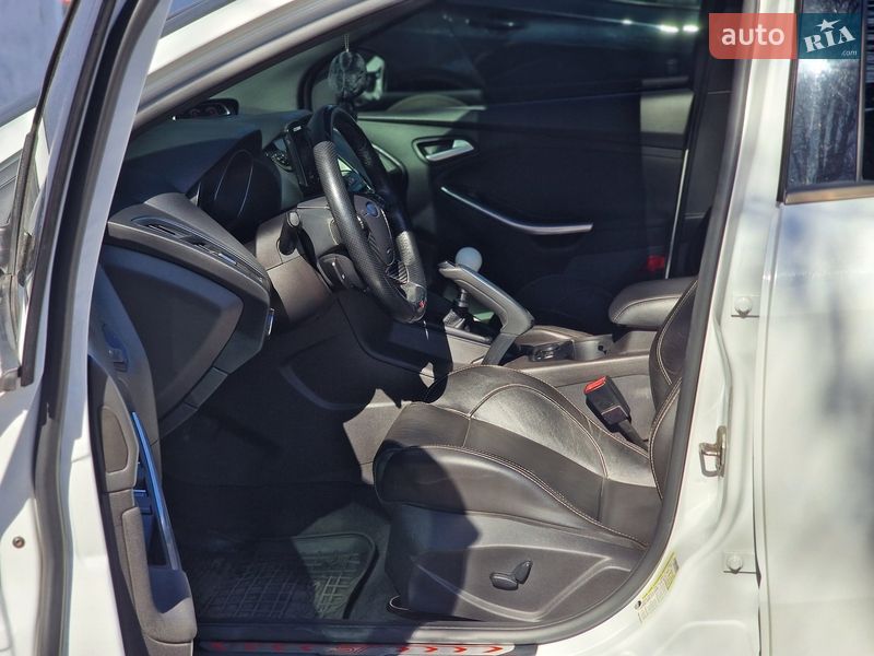 Хэтчбек Ford Focus 2013 в Одессе