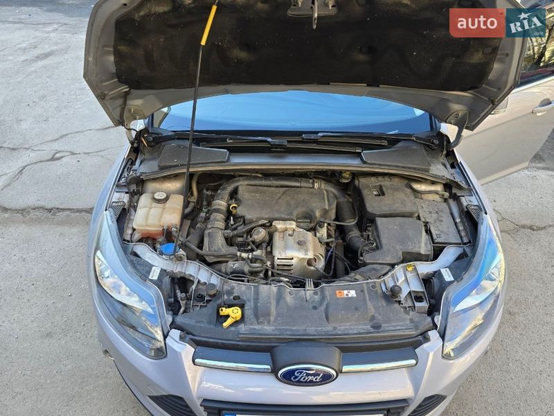 Хэтчбек Ford Focus 2013 в Киеве