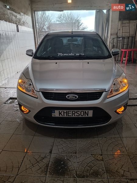 Хэтчбек Ford Focus 2011 в Очакове