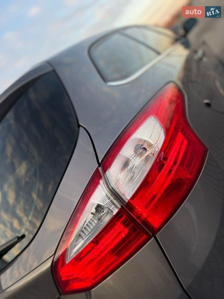 Универсал Ford Focus 2012 в Нововолынске