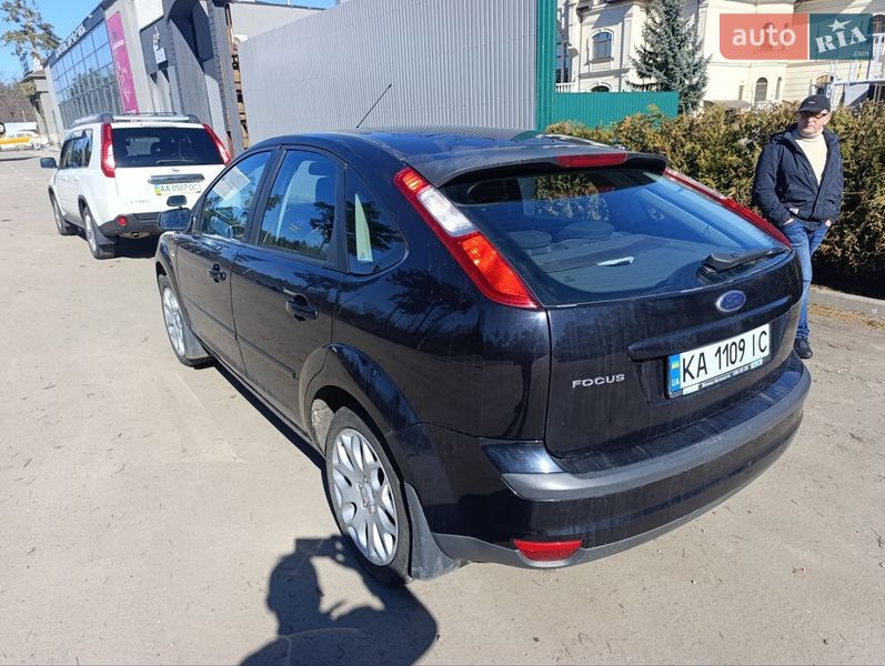 Хэтчбек Ford Focus 2007 в Киеве