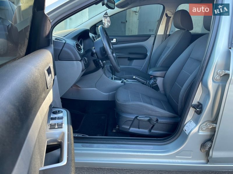 Седан Ford Focus 2009 в Николаеве фото 10 Седан Ford Focus 2009 в Николаеве