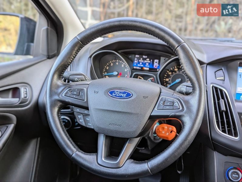 Хэтчбек Ford Focus 2016 в Луцке