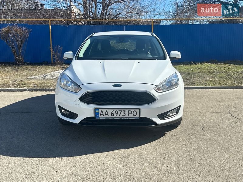 Хэтчбек Ford Focus 2017 в Днепре
