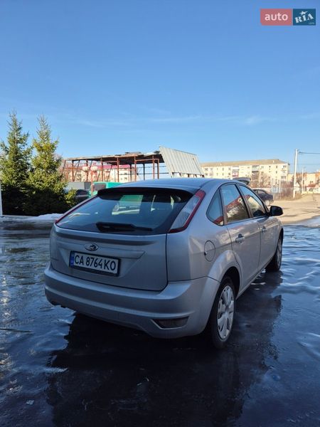 Хэтчбек Ford Focus 2008 в Богуславе