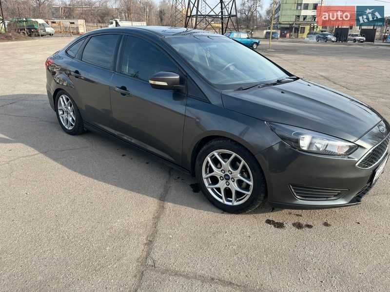 Седан Ford Focus 2016 в Запорожье