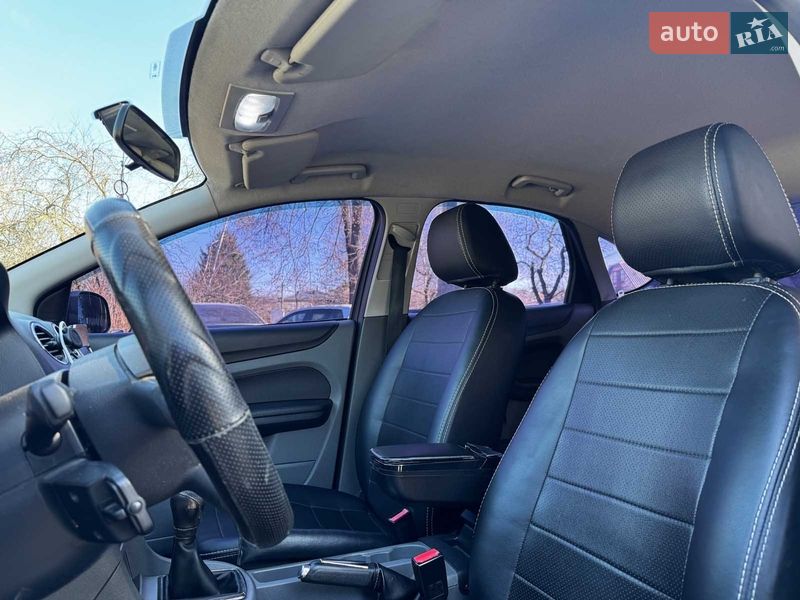 Хэтчбек Ford Focus 2008 в Киеве