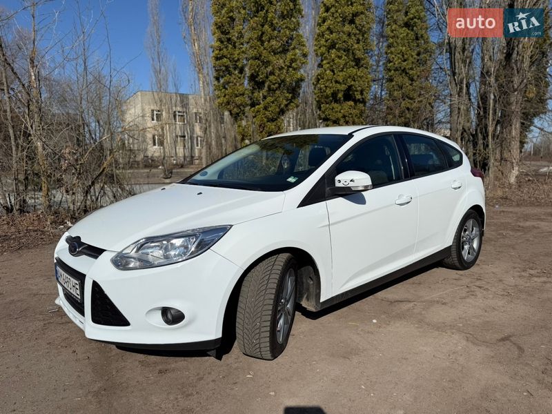 Хетчбек Ford Focus 2014 в Житомирі