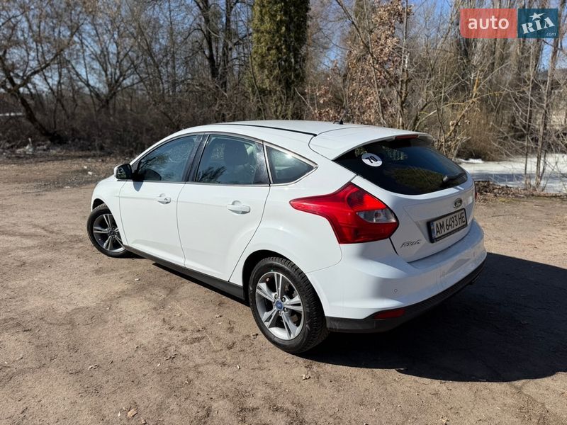 Хетчбек Ford Focus 2014 в Житомирі