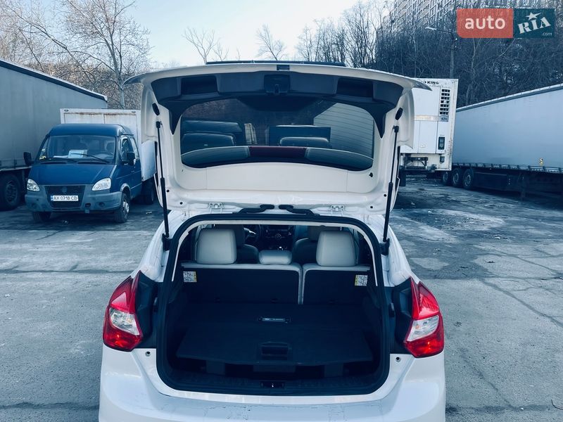 Хетчбек Ford Focus 2014 в Києві фото 10 Хетчбек Ford Focus 2014 в Києві